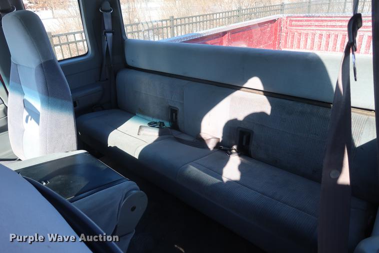 image for item DD9075 1997 Ford F250 SuperCab pickup truck