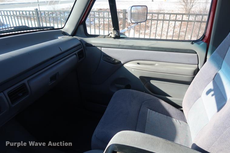 image for item DD9075 1997 Ford F250 SuperCab pickup truck