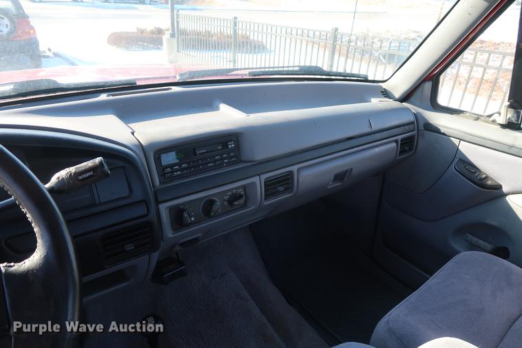 image for item DD9075 1997 Ford F250 SuperCab pickup truck