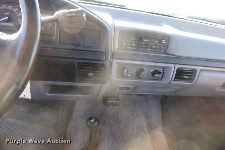 image for item DD9075 1997 Ford F250 SuperCab pickup truck