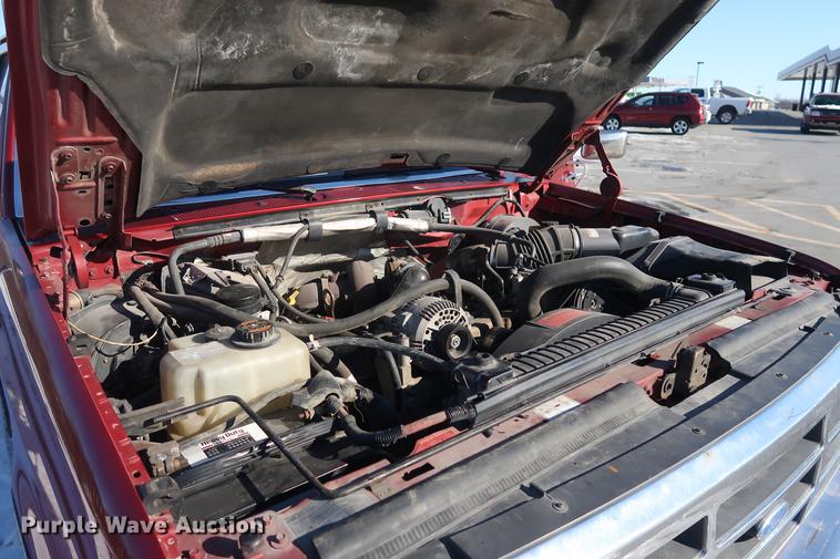 image for item DD9075 1997 Ford F250 SuperCab pickup truck