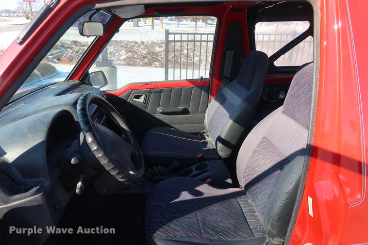 image for item DD9077 1997 Geo Tracker