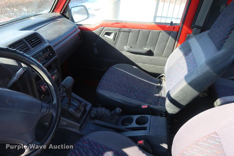 image for item DD9077 1997 Geo Tracker