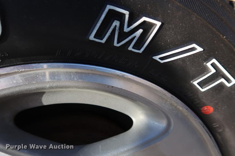 image for item DD9077 1997 Geo Tracker