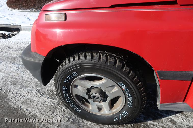 image for item DD9077 1997 Geo Tracker