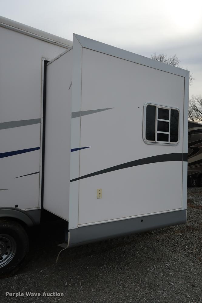 image for item DD9568 2003 Mckenzie Medallion camper