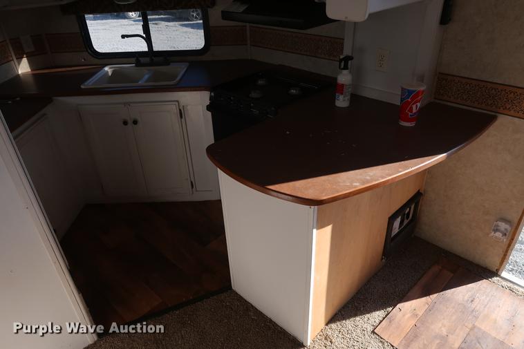 image for item DD9571 2007 Keystone VR1 camper