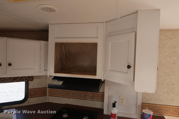 image for item DD9571 2007 Keystone VR1 camper