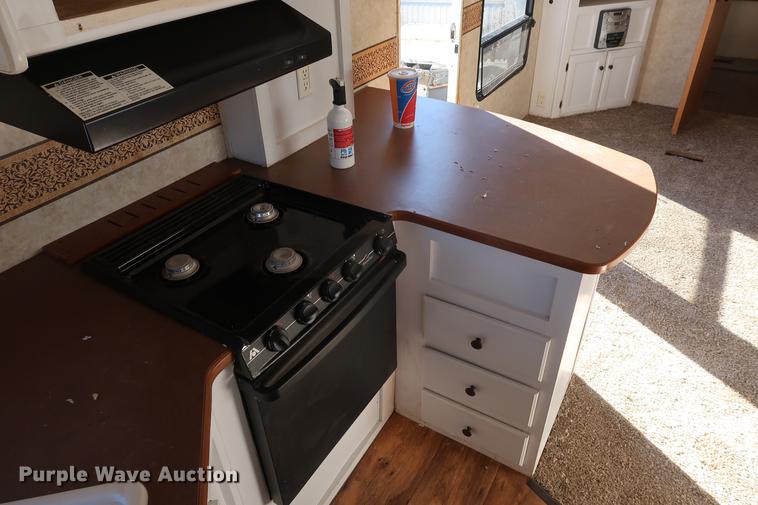 image for item DD9571 2007 Keystone VR1 camper