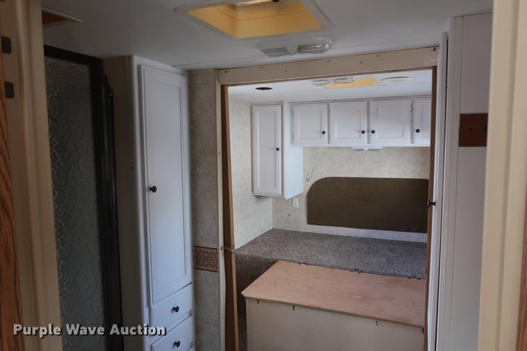 image for item DD9571 2007 Keystone VR1 camper