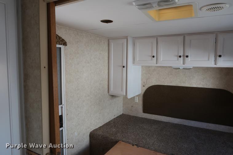 image for item DD9571 2007 Keystone VR1 camper