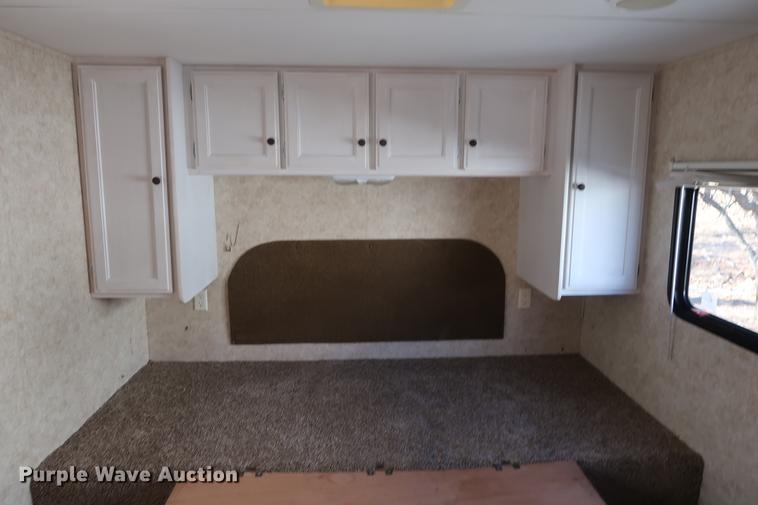 image for item DD9571 2007 Keystone VR1 camper