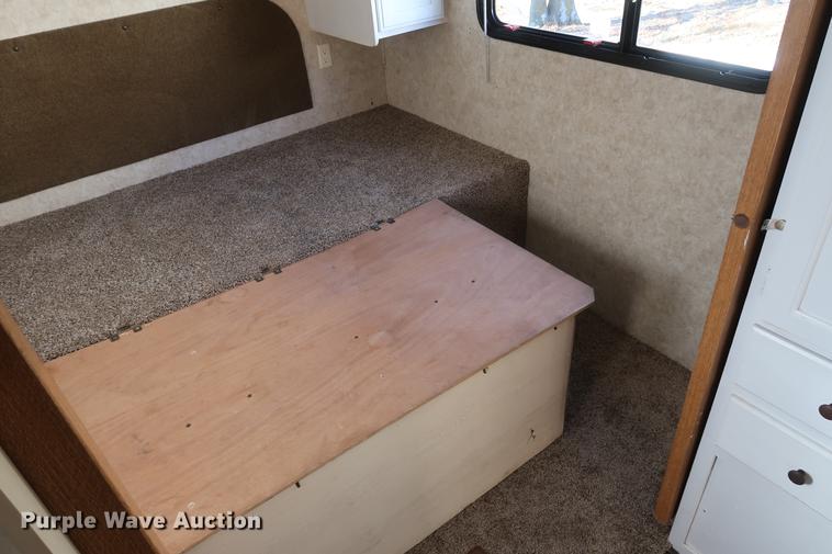 image for item DD9571 2007 Keystone VR1 camper