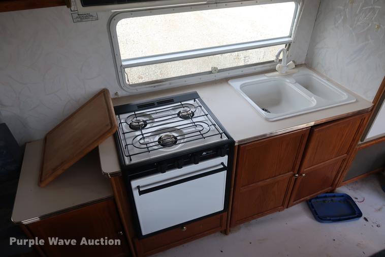 image for item DD9572 1997 Aerolite The original camper