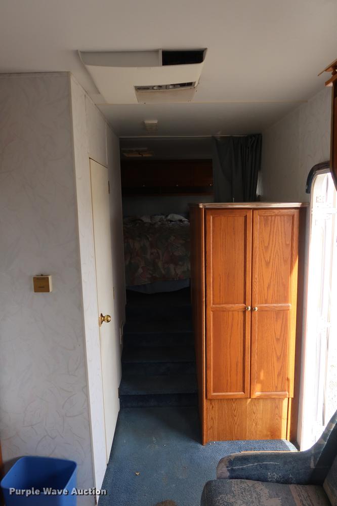 image for item DD9572 1997 Aerolite The original camper