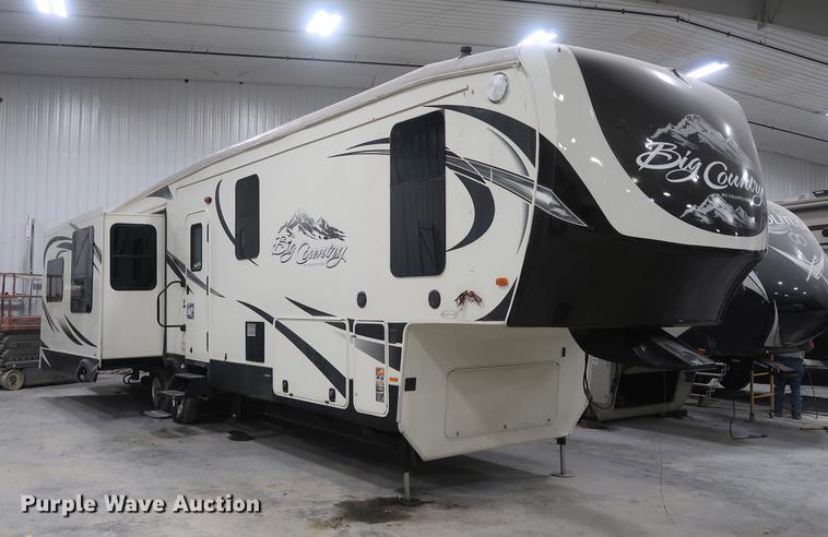 image for item DD9573 2013 Heartland Big Country camper