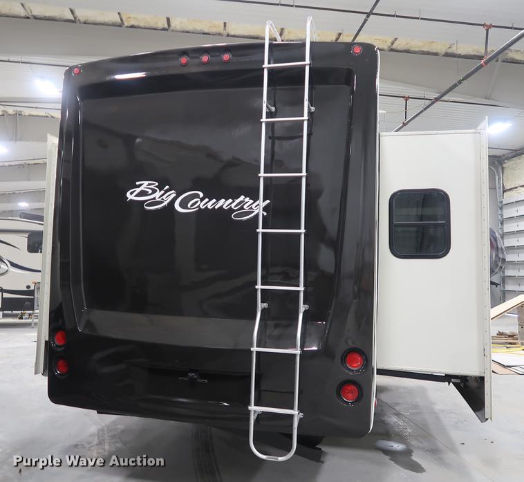 image for item DD9573 2013 Heartland Big Country camper