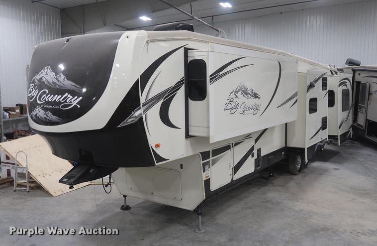 image for item DD9573 2013 Heartland Big Country camper