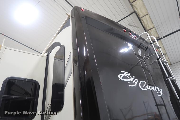 image for item DD9573 2013 Heartland Big Country camper