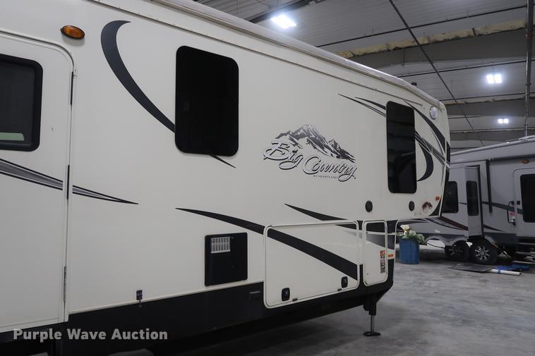 image for item DD9573 2013 Heartland Big Country camper