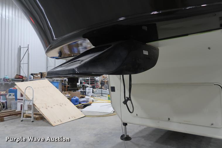 image for item DD9573 2013 Heartland Big Country camper