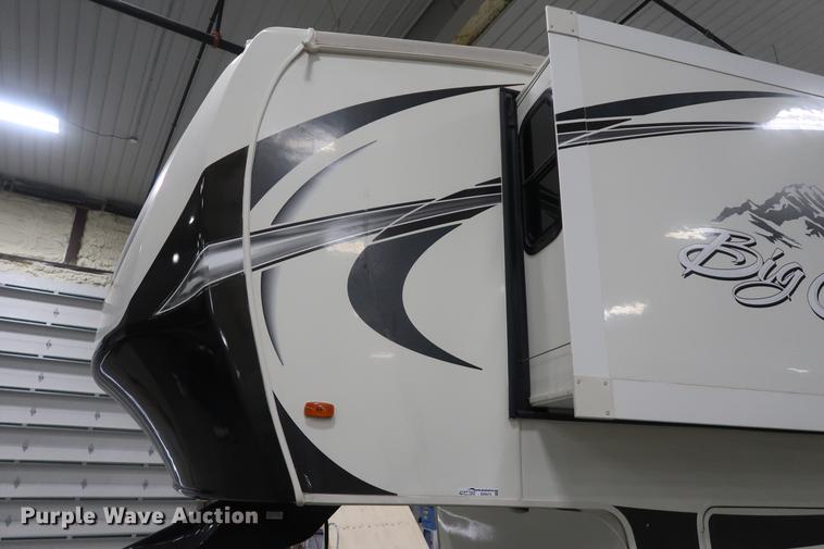 image for item DD9573 2013 Heartland Big Country camper