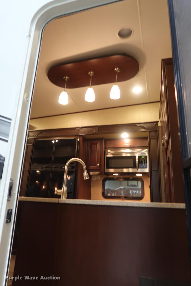 image for item DD9573 2013 Heartland Big Country camper