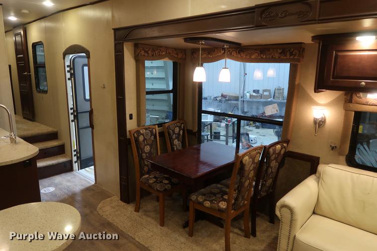 image for item DD9573 2013 Heartland Big Country camper