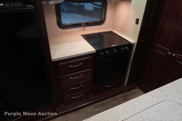 image for item DD9573 2013 Heartland Big Country camper