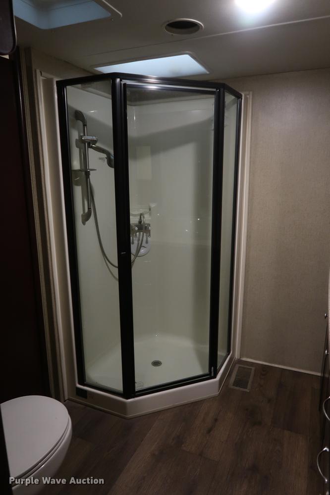 image for item DD9573 2013 Heartland Big Country camper