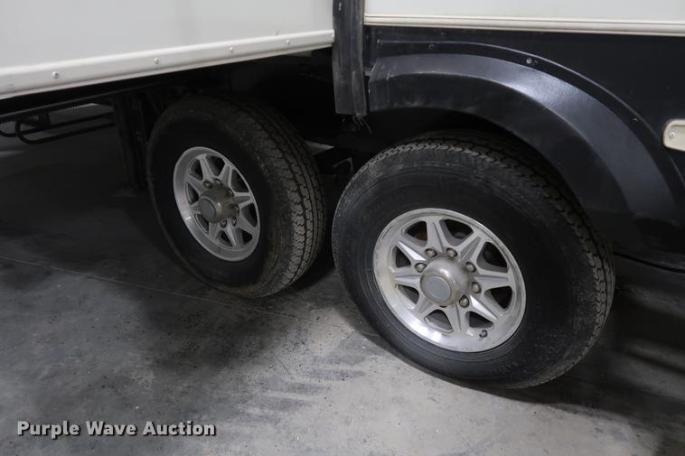 image for item DD9573 2013 Heartland Big Country camper