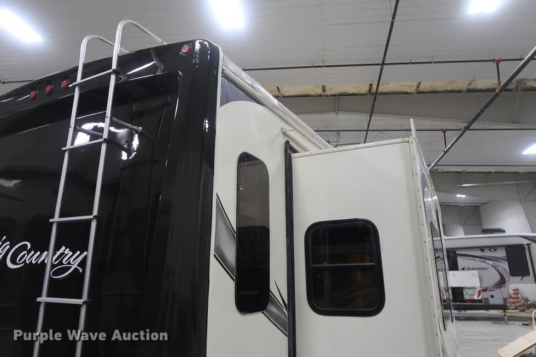 image for item DD9573 2013 Heartland Big Country camper