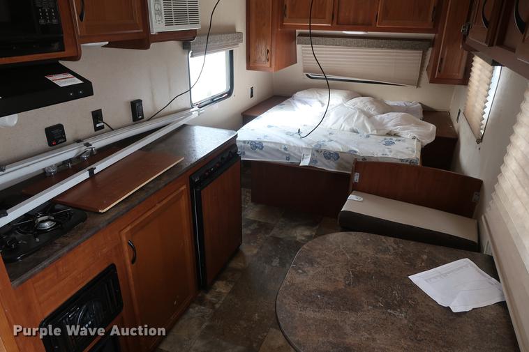 image for item DD9574 2015 Jayco Jayflight SLX camper