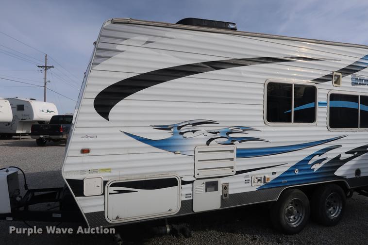 image for item DD9575 2010 Forest River Shockwave camper