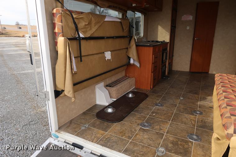 image for item DD9575 2010 Forest River Shockwave camper