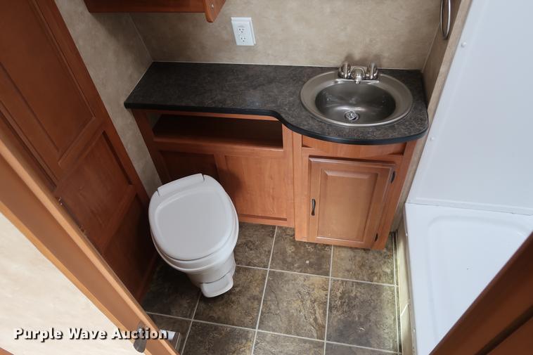 image for item DD9575 2010 Forest River Shockwave camper