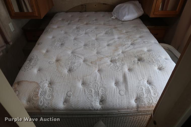 image for item DD9576 2011 Keystone Springdale camper