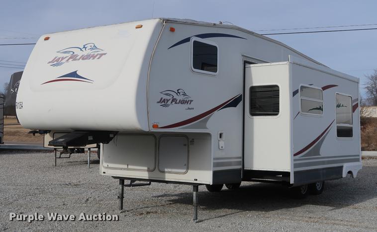 image for item DD9577 2006 Jayco Jayflight camper