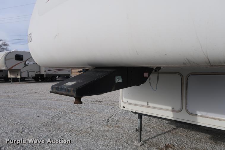 image for item DD9577 2006 Jayco Jayflight camper