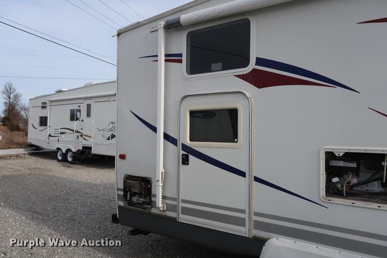 image for item DD9577 2006 Jayco Jayflight camper