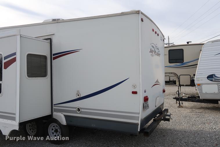 image for item DD9577 2006 Jayco Jayflight camper