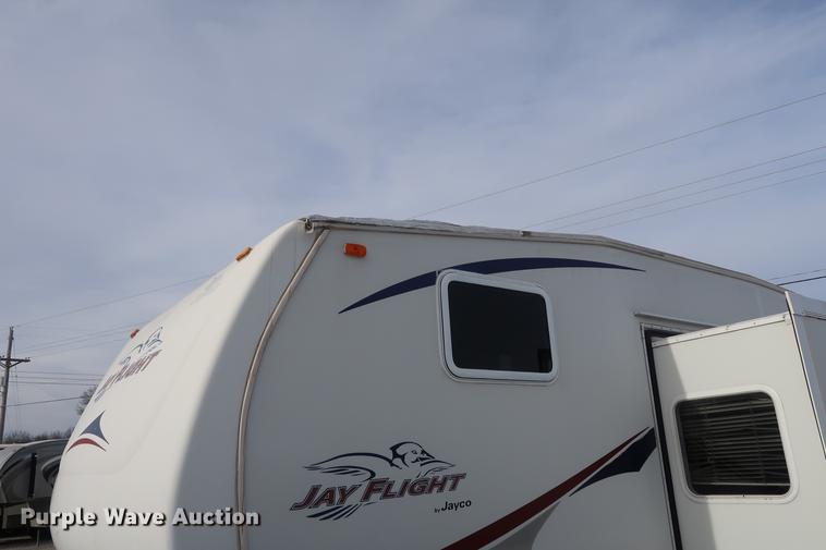 image for item DD9577 2006 Jayco Jayflight camper