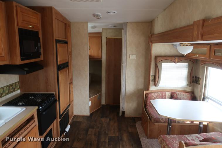 image for item DD9577 2006 Jayco Jayflight camper