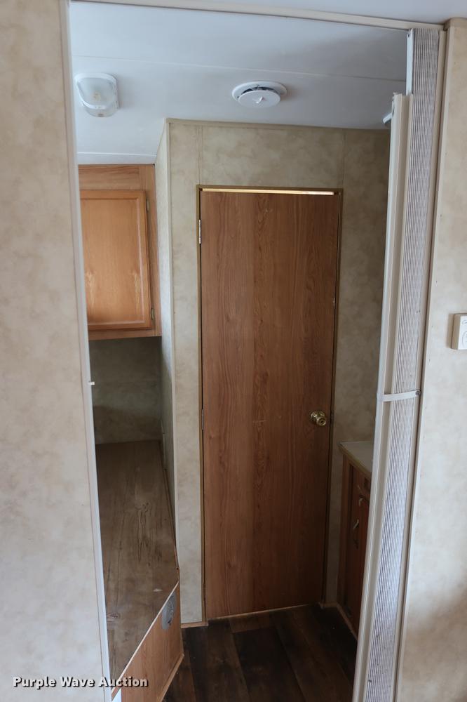 image for item DD9577 2006 Jayco Jayflight camper