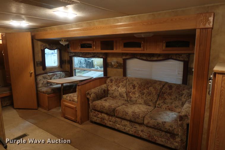 image for item DD9579 2006 Keystone Hornet camper