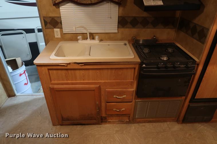 image for item DD9579 2006 Keystone Hornet camper