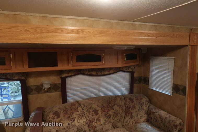 image for item DD9579 2006 Keystone Hornet camper