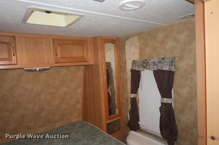 image for item DD9579 2006 Keystone Hornet camper