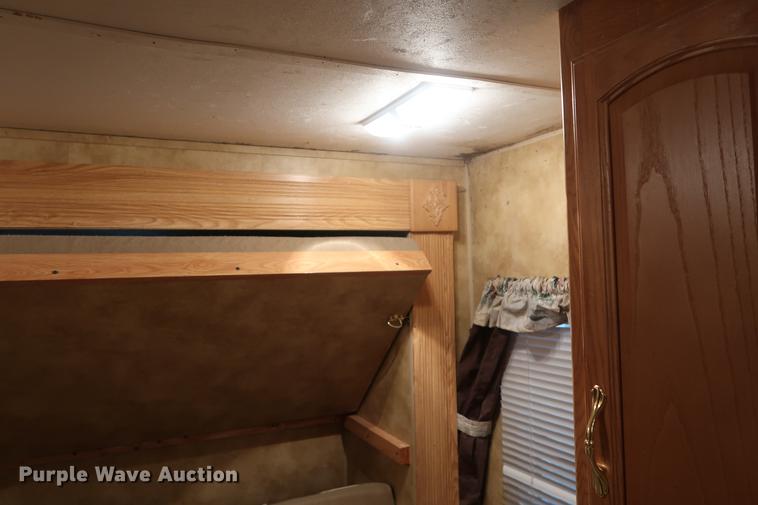 image for item DD9579 2006 Keystone Hornet camper