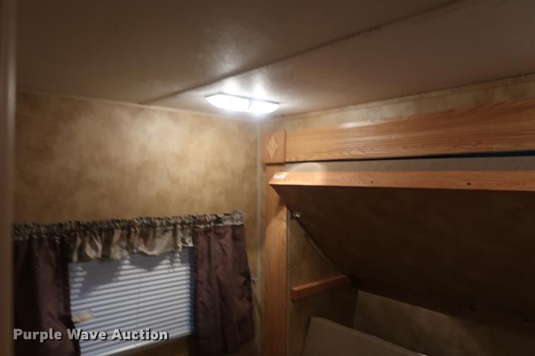 image for item DD9579 2006 Keystone Hornet camper